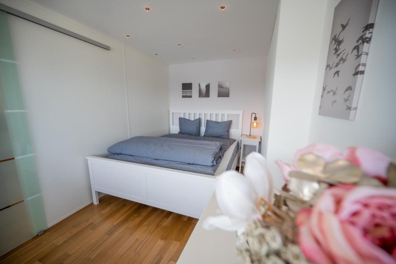 Traumwohnung Direkt Am Hafen Romanshorn Exterior foto